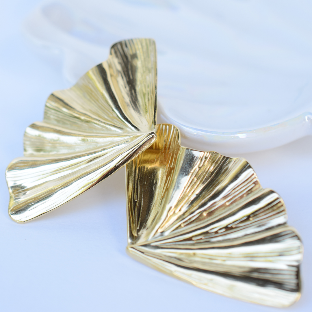 Oversize winged studs - Gold