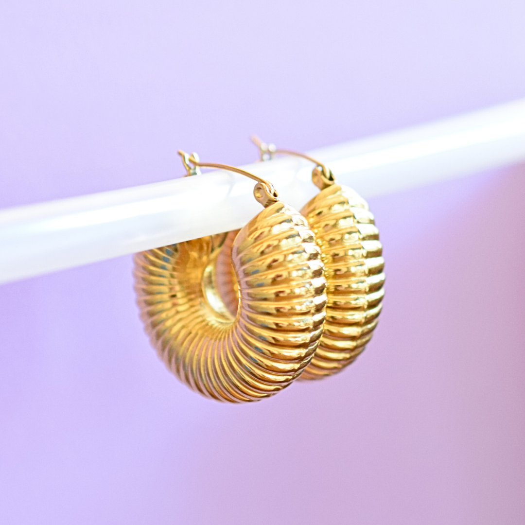 Chunky ridged hoops - Gold