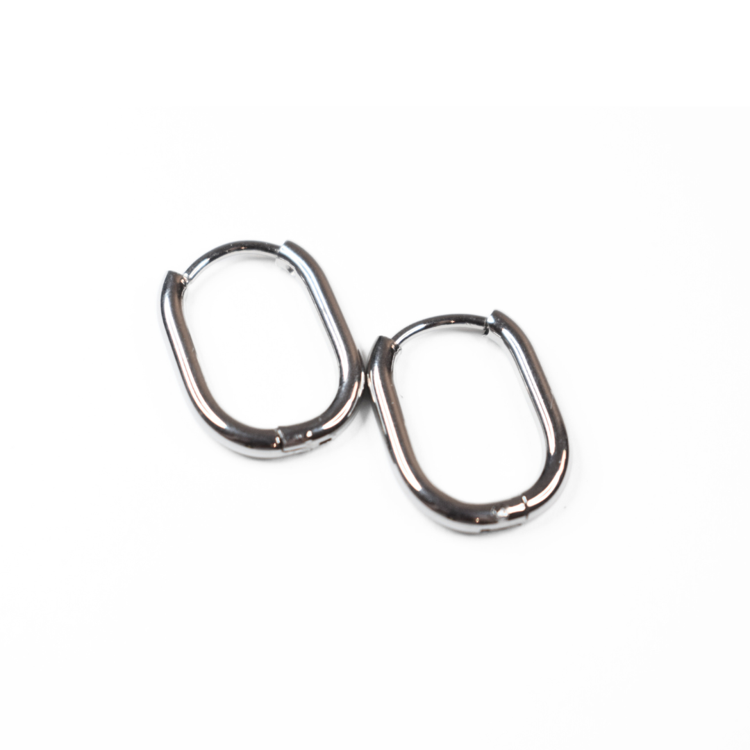 16mm Thin oval hoop - Silver - TheEarringCollective