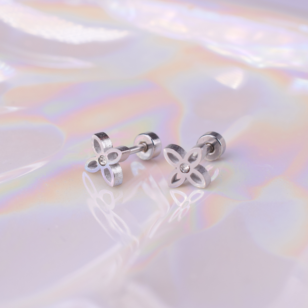 Sparkle flower studs - Silver