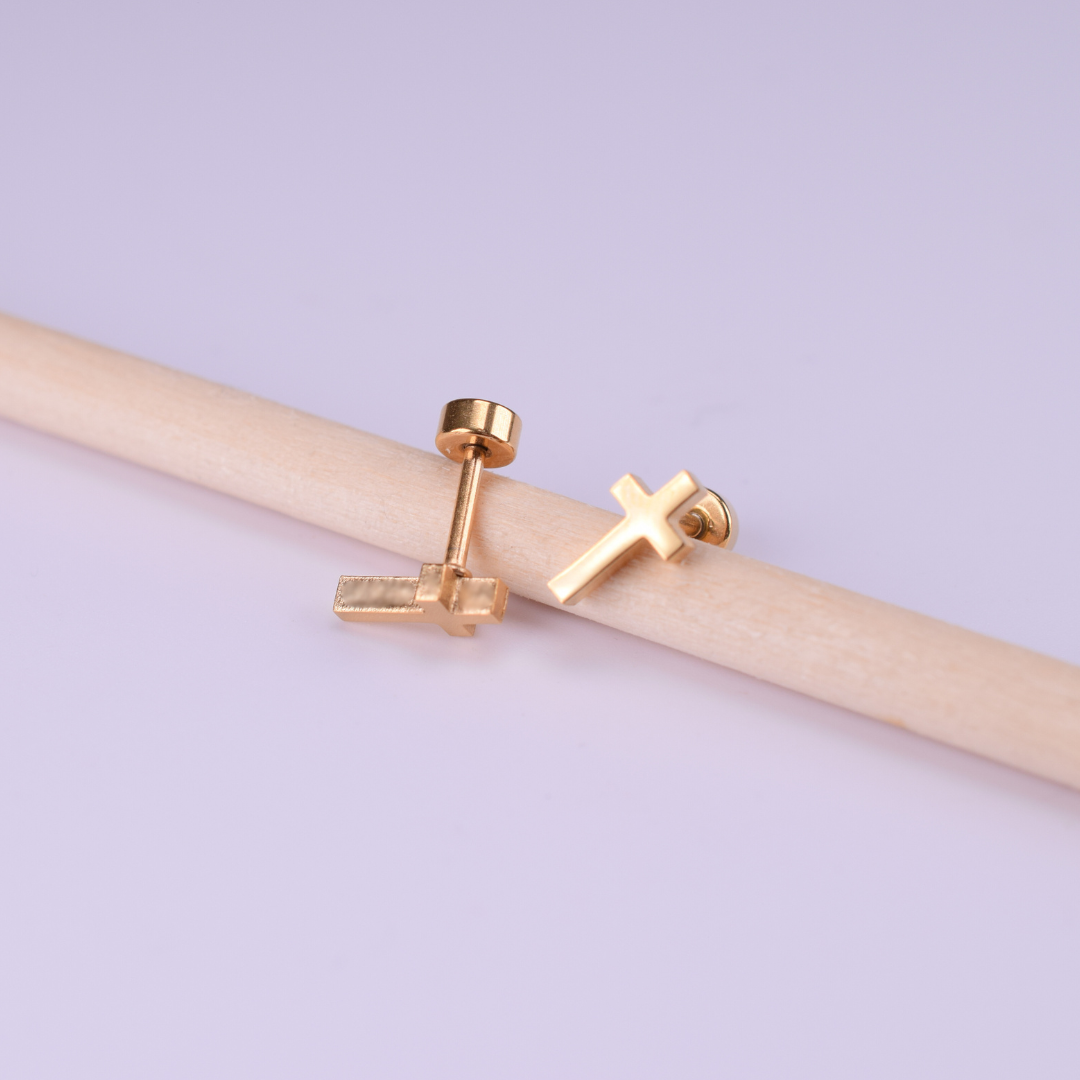 Cross studs - Gold - TheEarringCollective