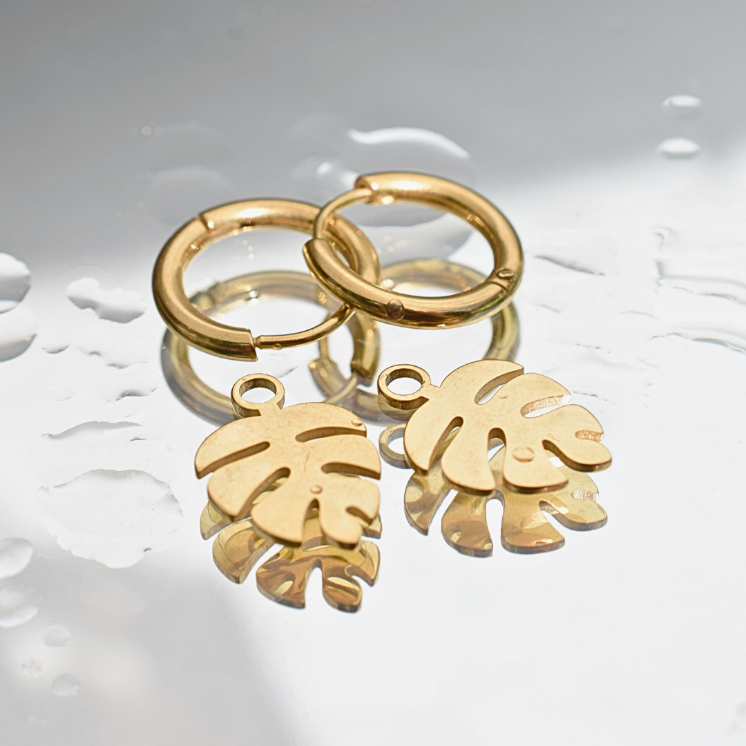 Tropical leaf charm hoops - Gold