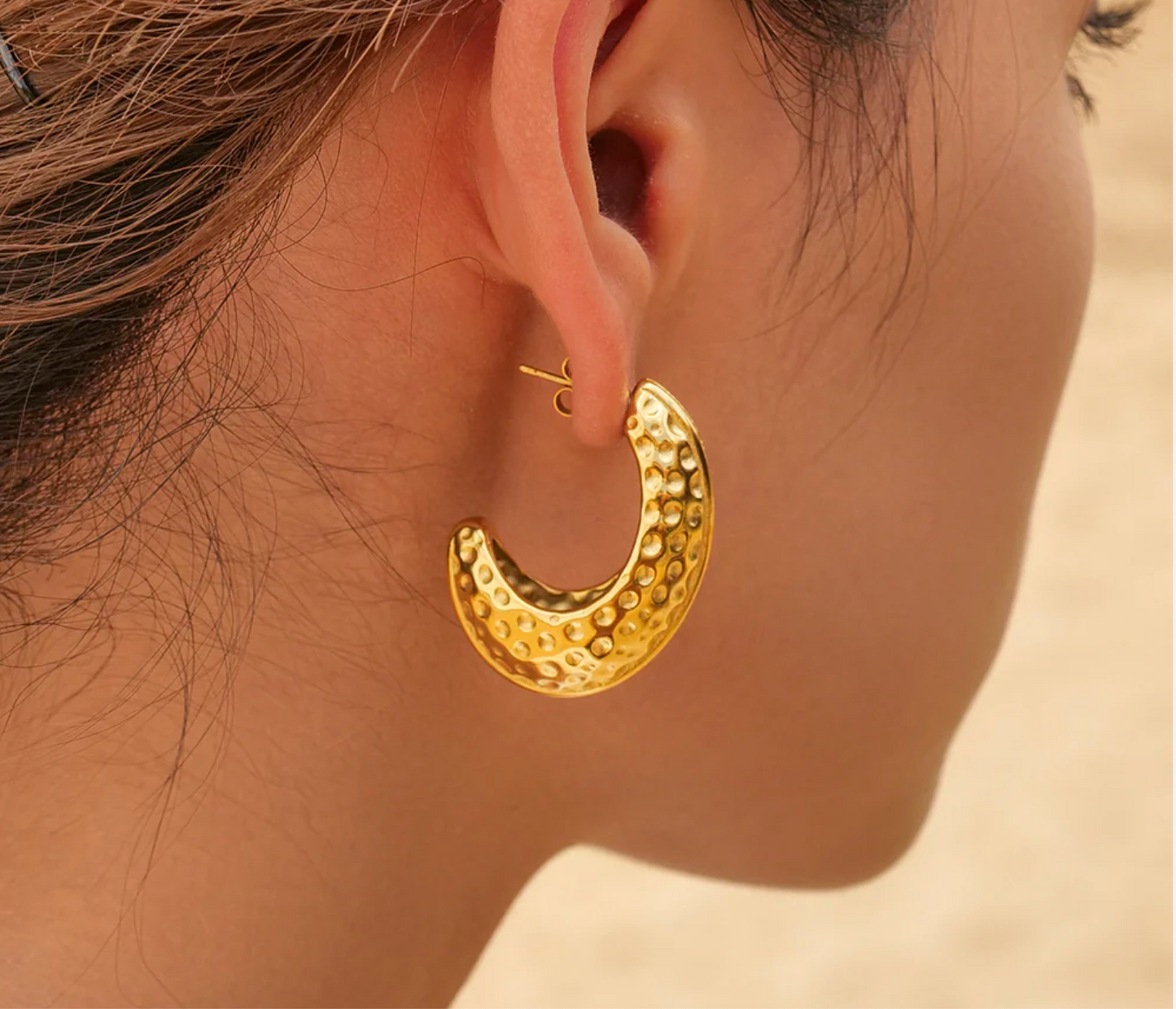 Hammered hoops - Gold