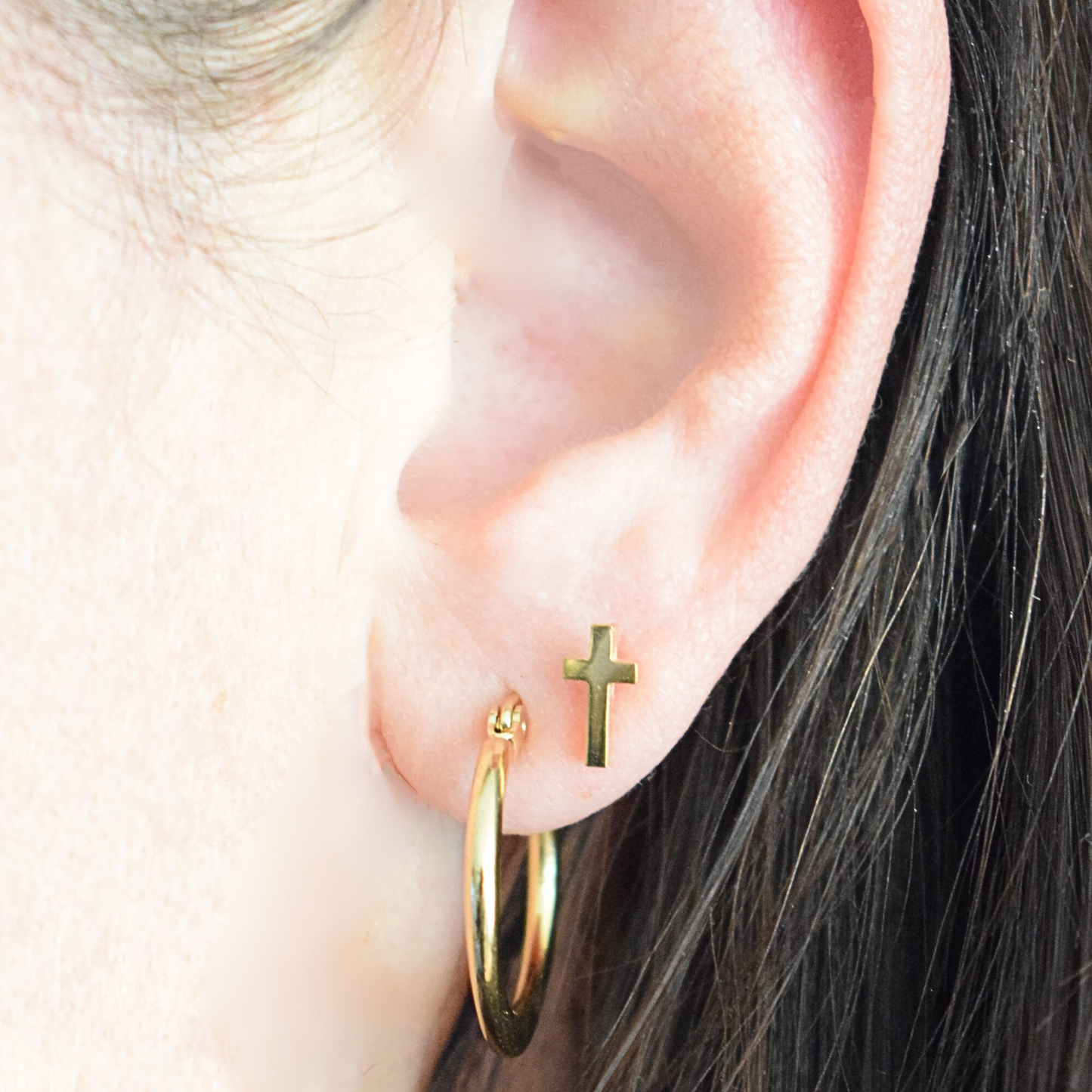 Cross studs - Gold - TheEarringCollective