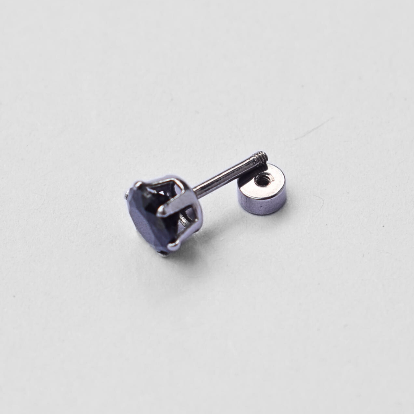 6mm Black diamond studs - Silver - TheEarringCollective