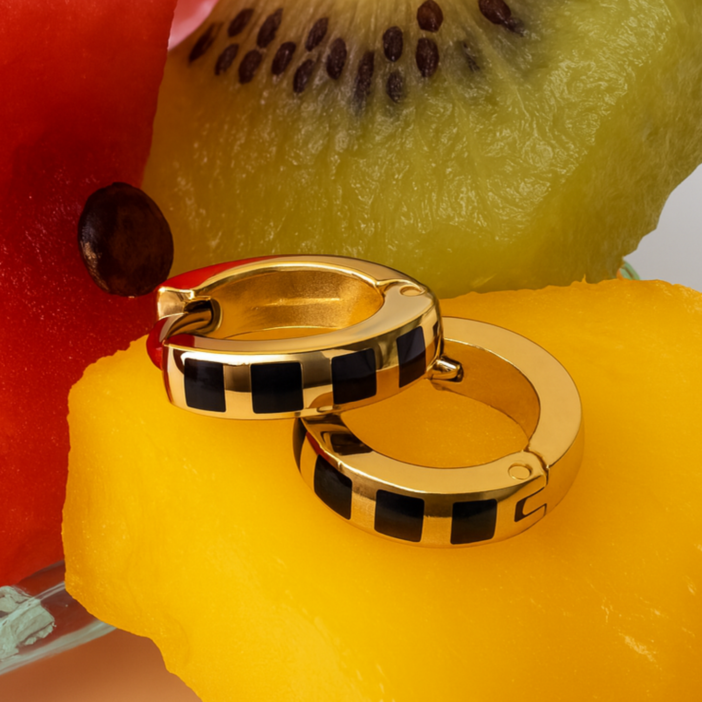 9mm Striped black hoops - Gold