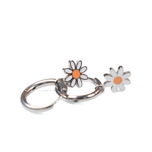 Daisy charm hoops - Silver - TheEarringCollective