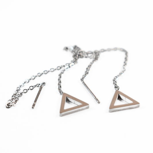 Thread through triangle chained stud - Silver - TheEarringCollective