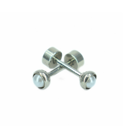 4mm Framed silver pearl studs - Silver - TheEarringCollective