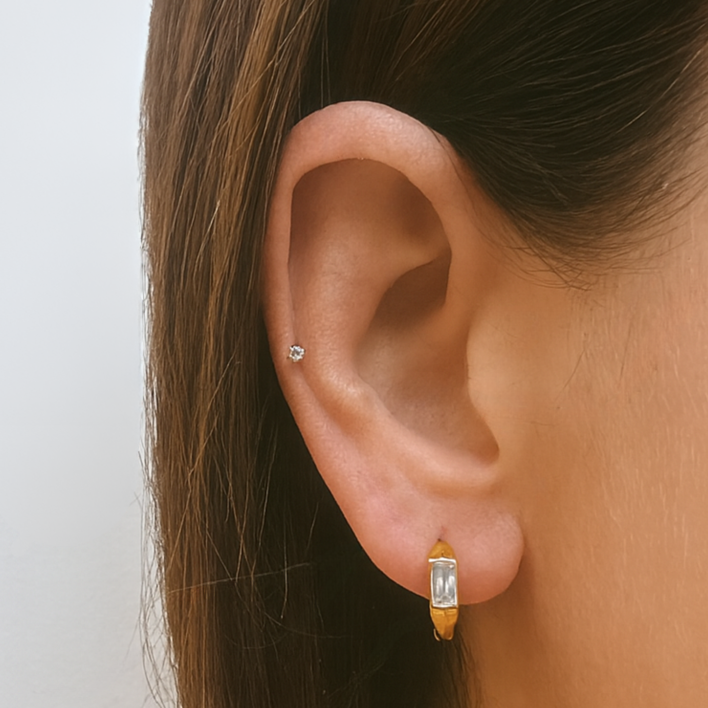 10mm baguette diamond style hoops - Gold