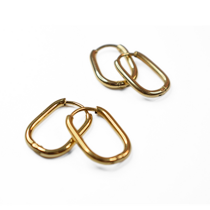 18mm Thin oval hoop - Gold - TheEarringCollective