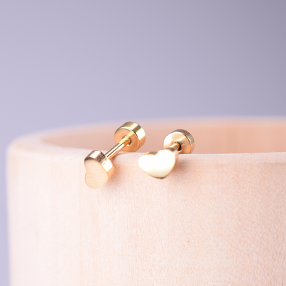 5mm Midi heart studs - Gold - TheEarringCollective