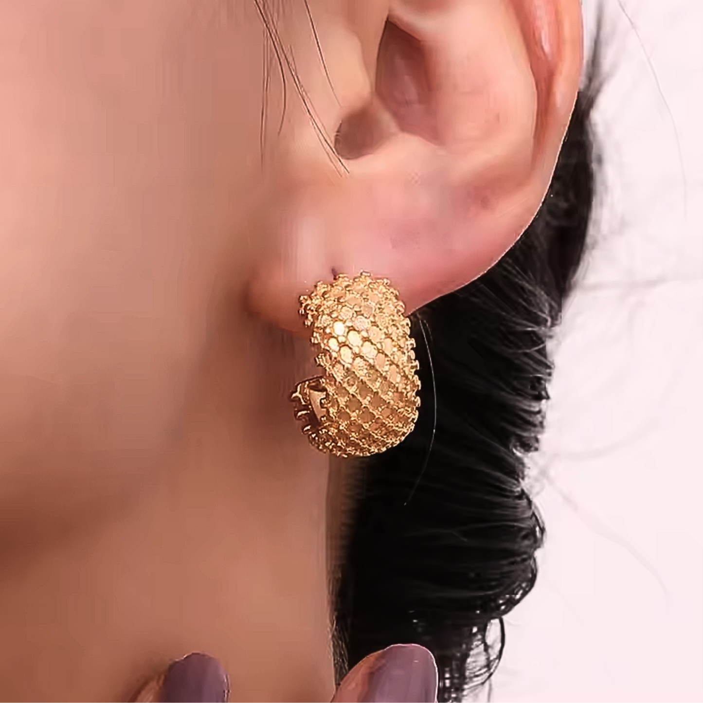 C shaped textured hoops - Gold