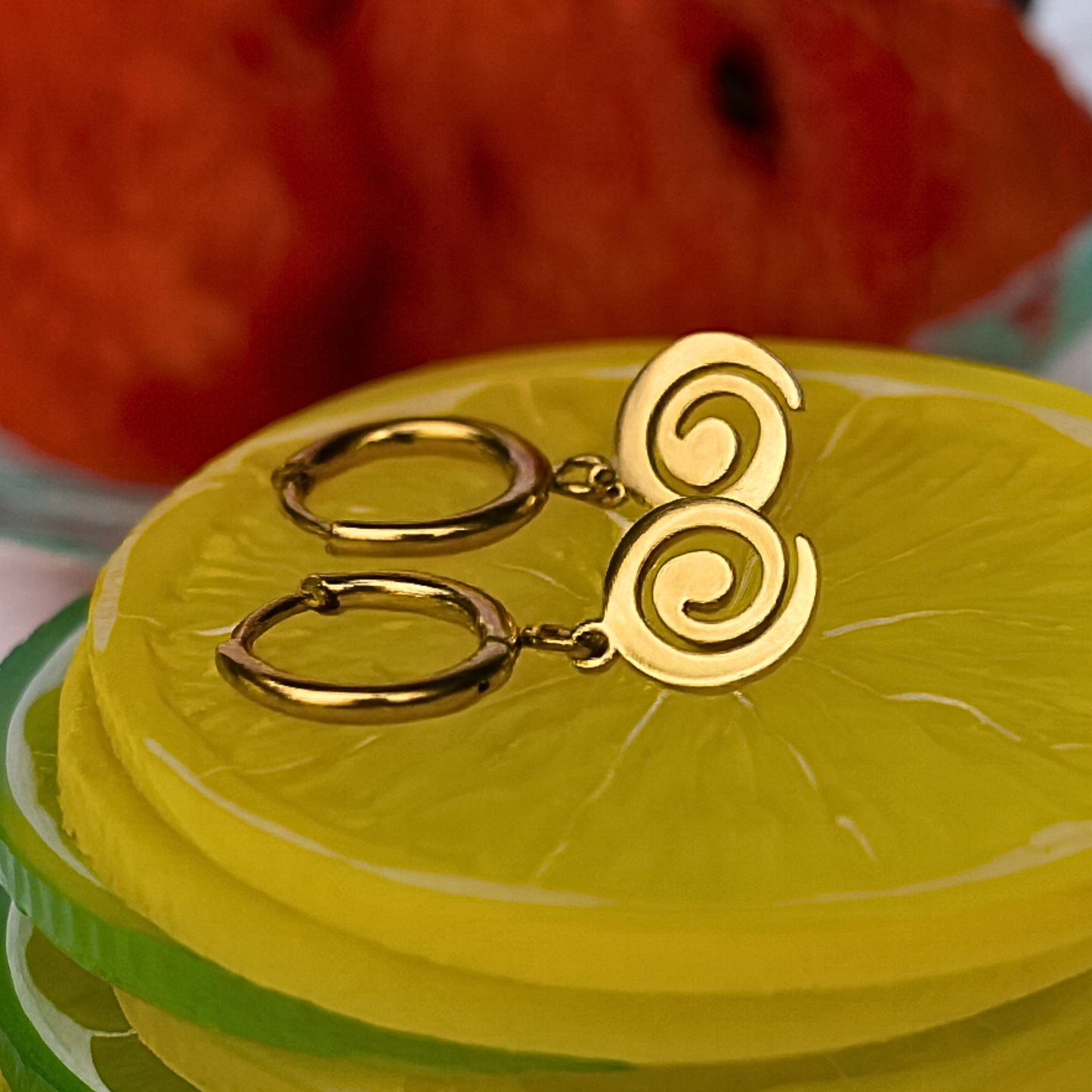 8mm Dangled twirl hoops - Gold