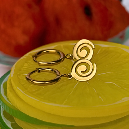 8mm Dangled twirl hoops - Gold