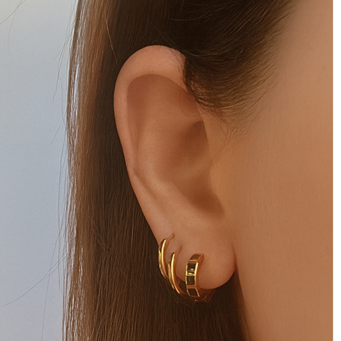 9mm Striped black hoops - Gold