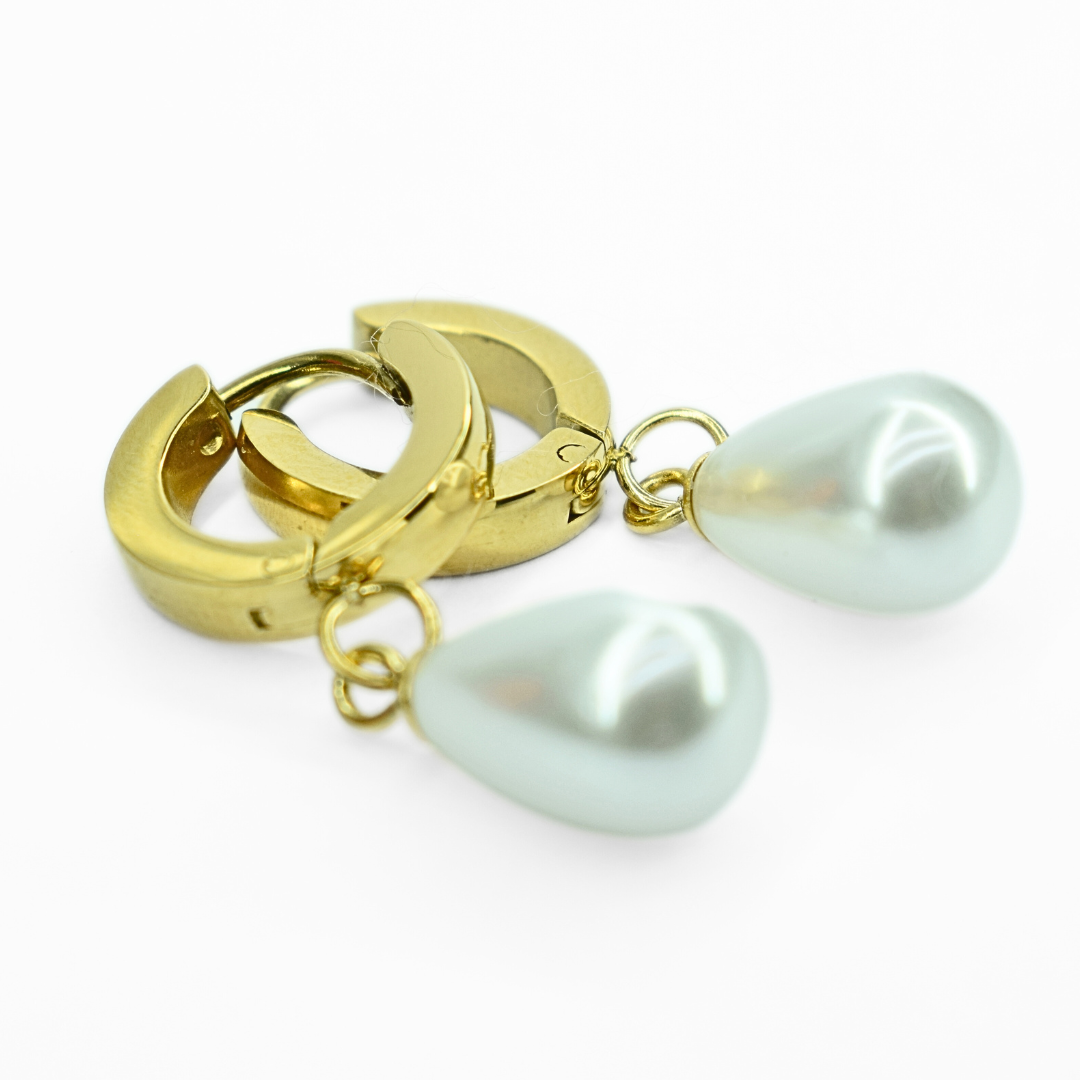 Drop pearl hoops - Gold - TheEarringCollective