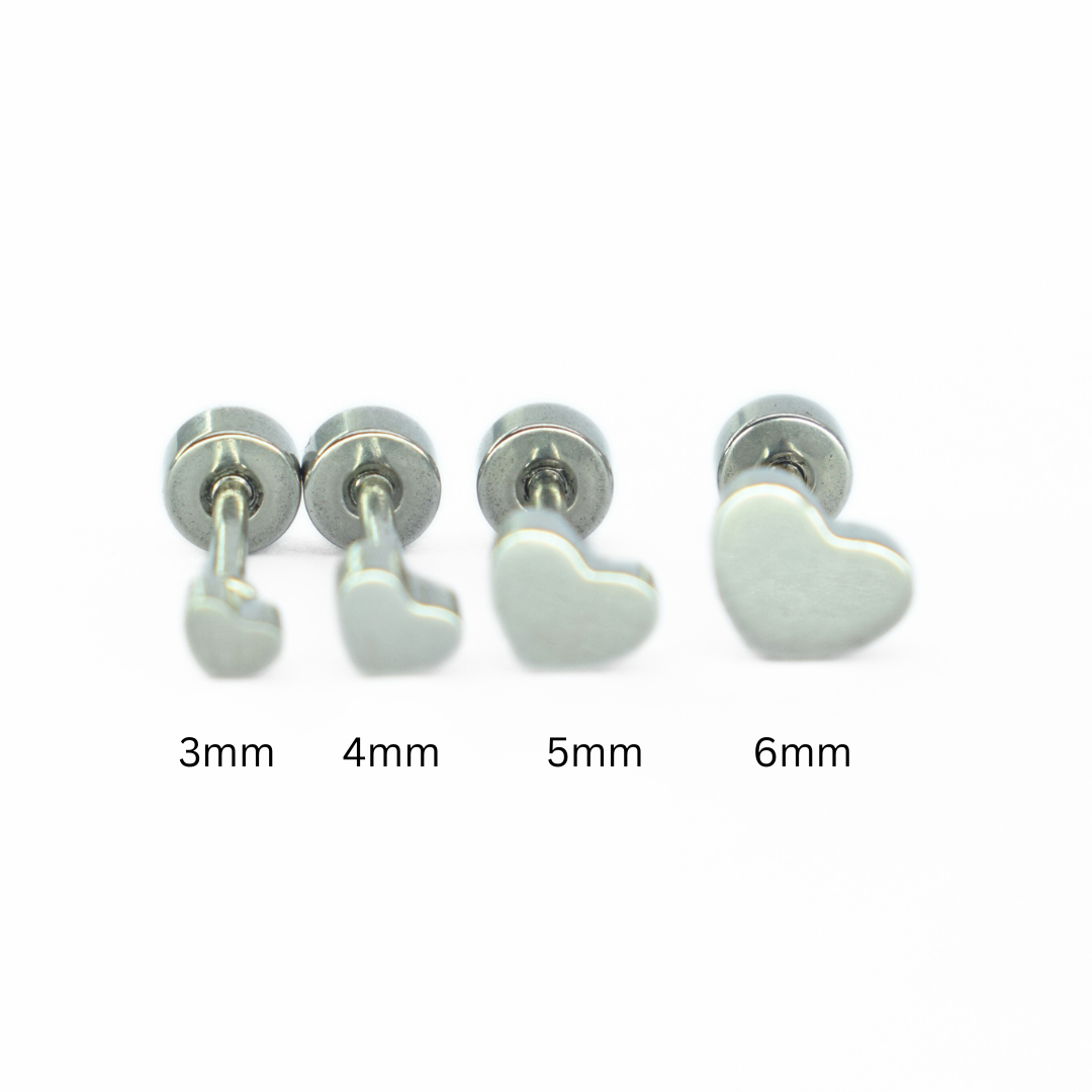 5mm Midi heart studs - Silver - TheEarringCollective