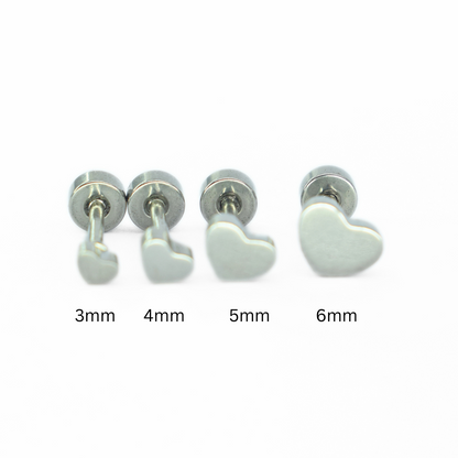 5mm Midi heart studs - Silver - TheEarringCollective