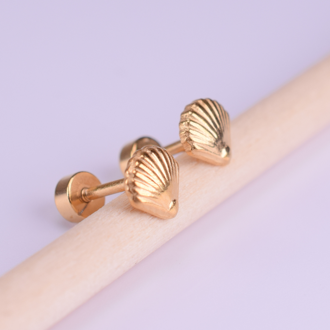 Baby shell studs - Gold - TheEarringCollective