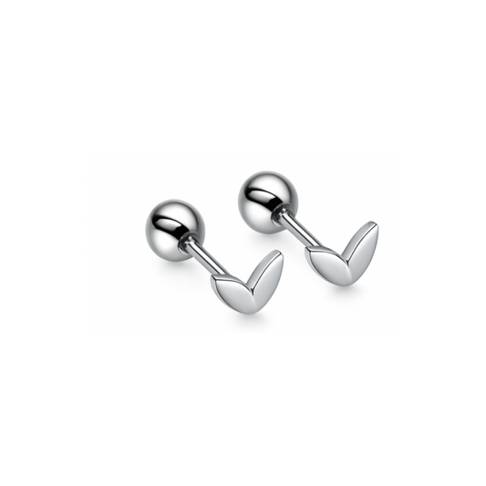 Tiny leaf studs - Silver