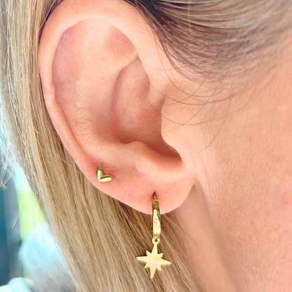 Tiny leaf studs - Silver - TheEarringCollective