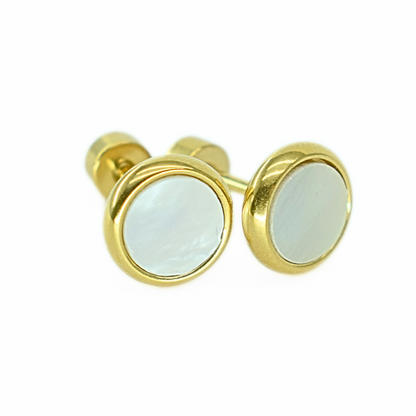 8mm Shell circle studs - Gold - TheEarringCollective