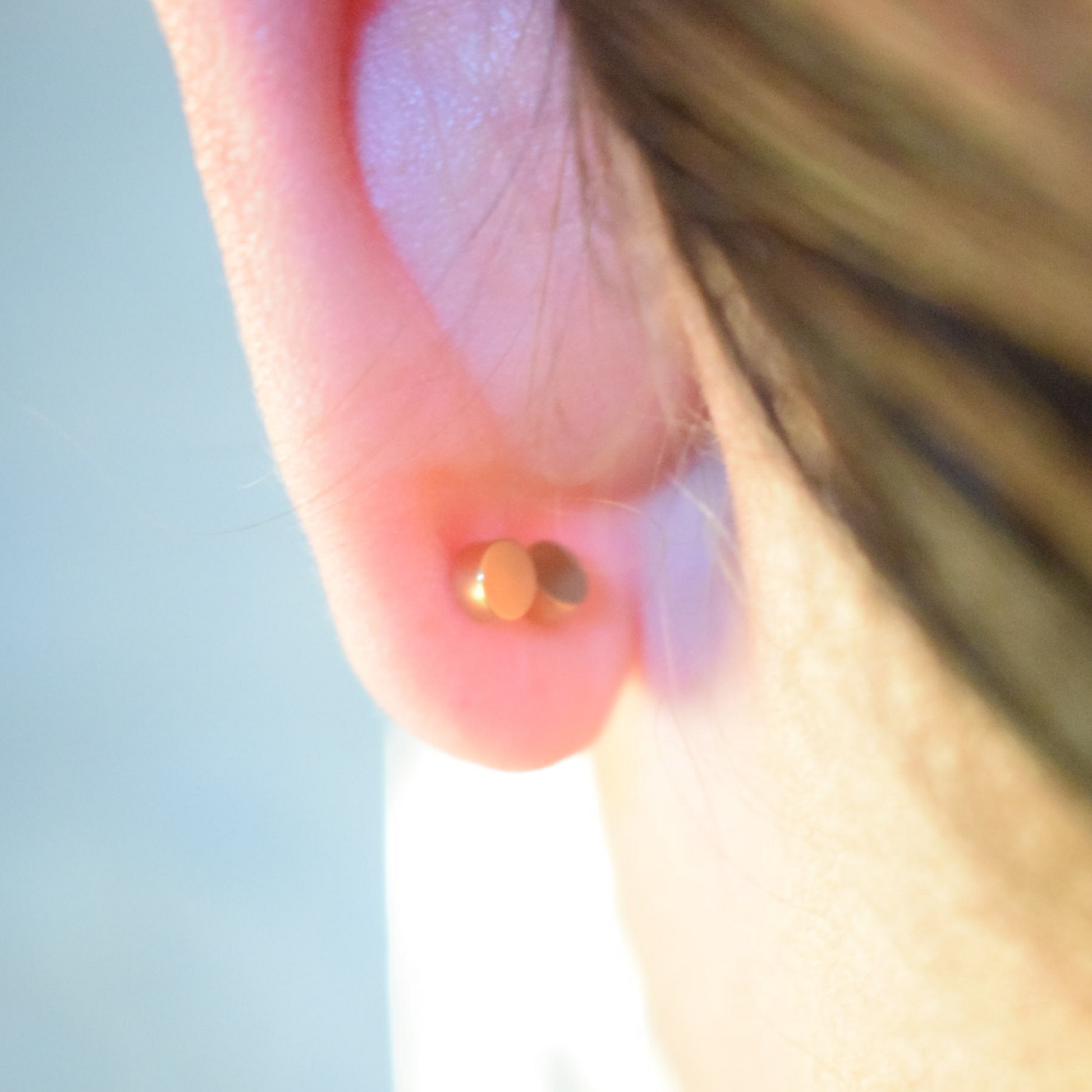 3mm Black diamond studs - Gold - TheEarringCollective