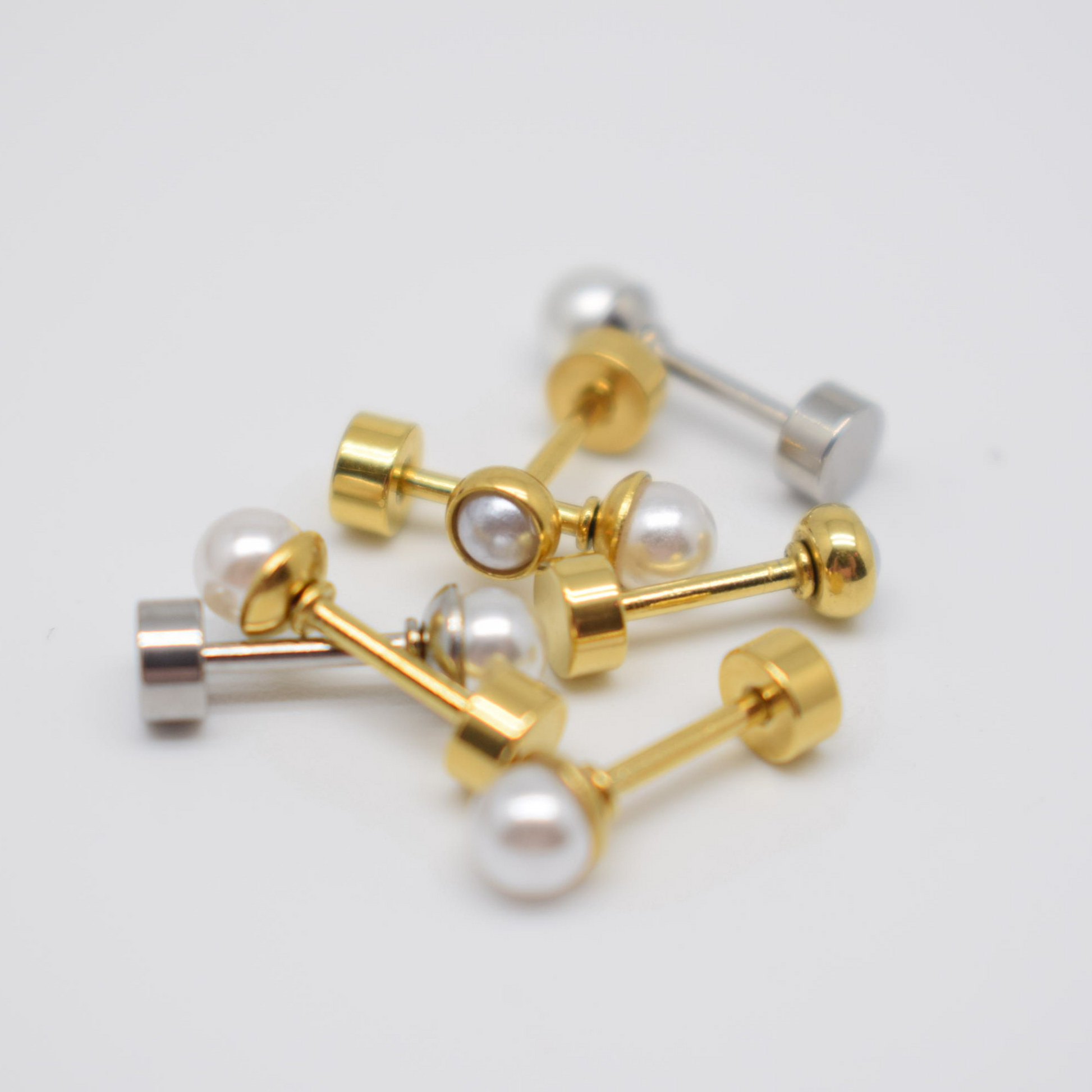 4mm Framed silver pearl studs - Silver - TheEarringCollective